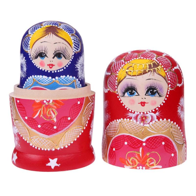 Poupée Russe Famille Aisée ensemble