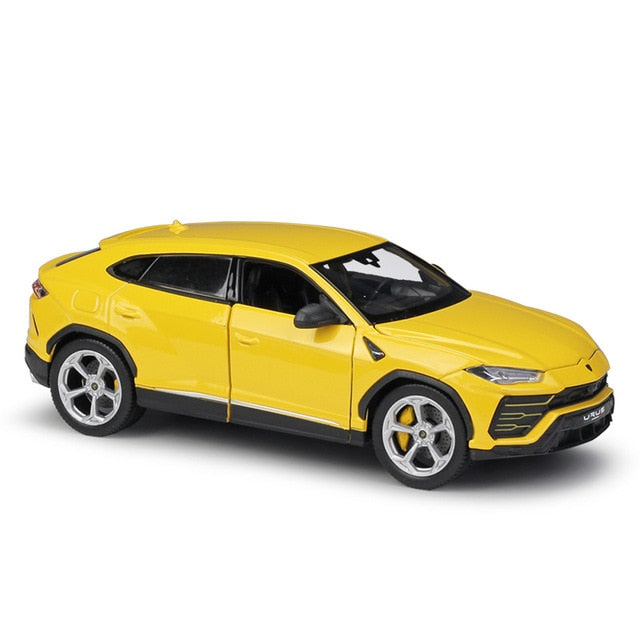 Voiture Miniature Lamborghin Urus jaune