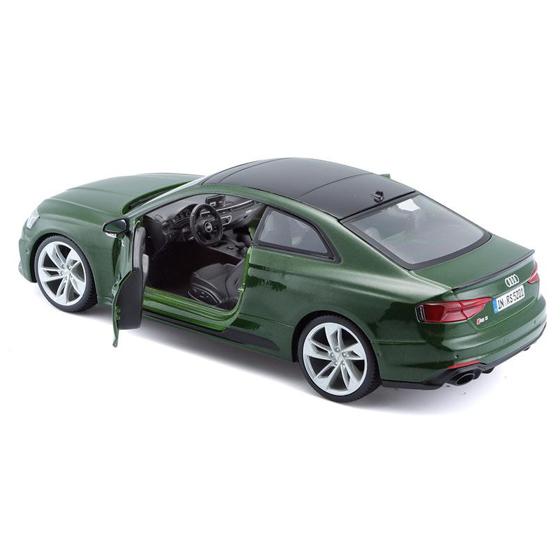 Voiture Miniature Audi RS5 volant