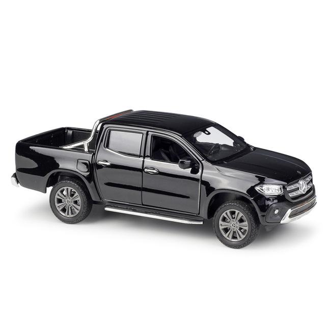 Voiture Miniature Mercedes Benz Classe X noir