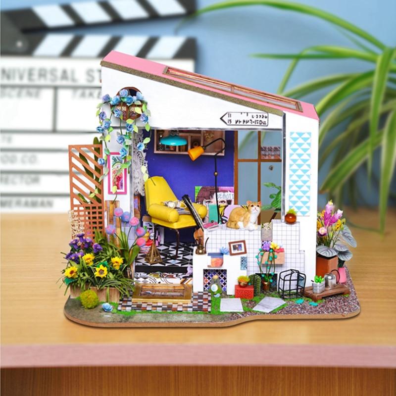 Maison-Miniature-Kit-Colore-sur-Table