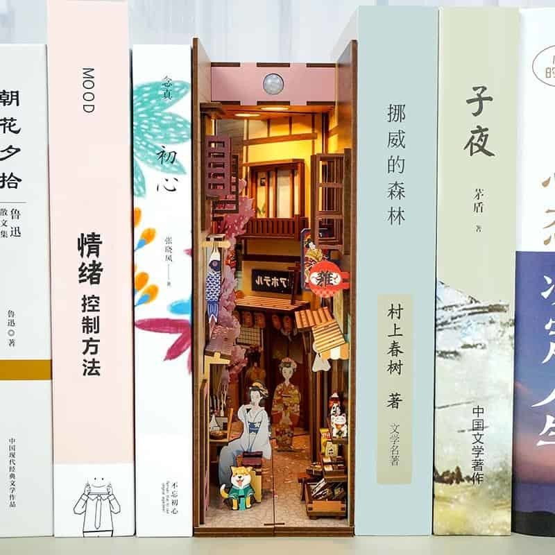 Book Nook Salon de Thé Japonais