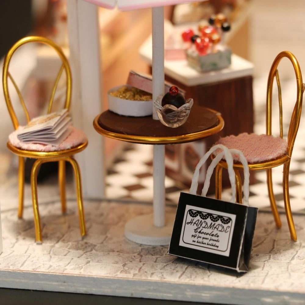 chaise miniature chocolatier