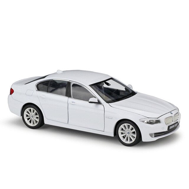 BMW Miniature 535i Blanc