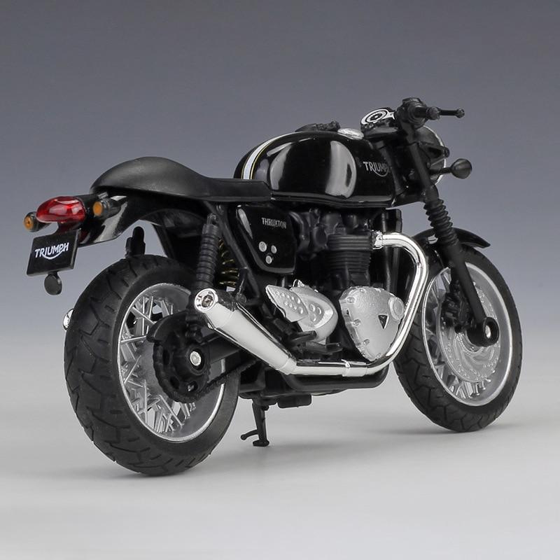 Moto Miniature Triumph Thruxton 1200 pneus
