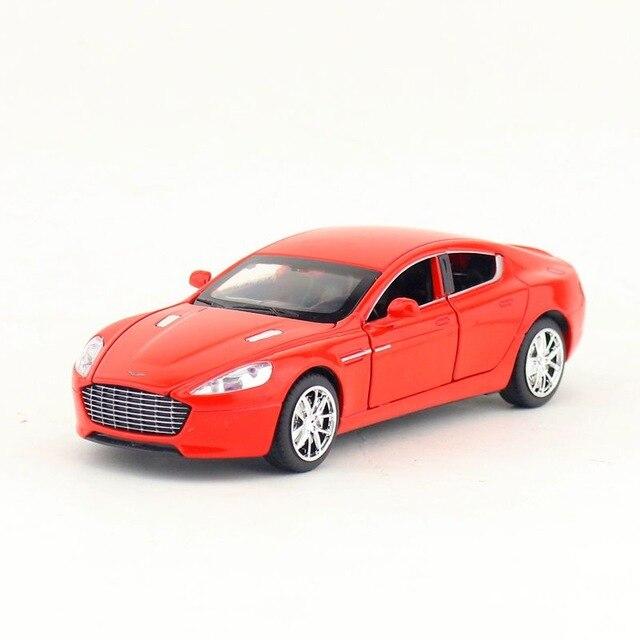 Voiture Miniature Aston Martin Rapide Rouge